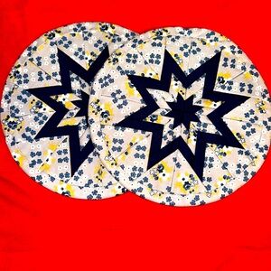 SET 2 HANDMADE 8” ROUND HOT PADS TRIVETS POTHOLDERS AMISH STAR GRAY NAVY FLOWERS